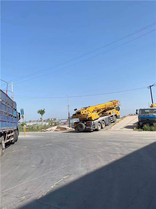 武强县25吨吊车的租赁价格大概是多少？