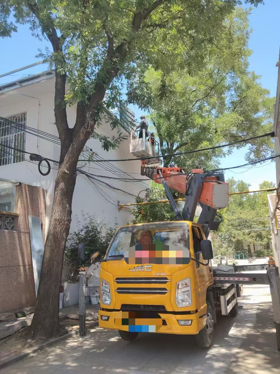 武强县高空作业车能吊装重物吗？最大承载多少公斤？