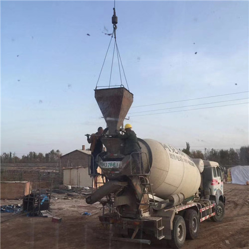 武强县“精准瞄准”—— 吊车的 “定位导航” 技术